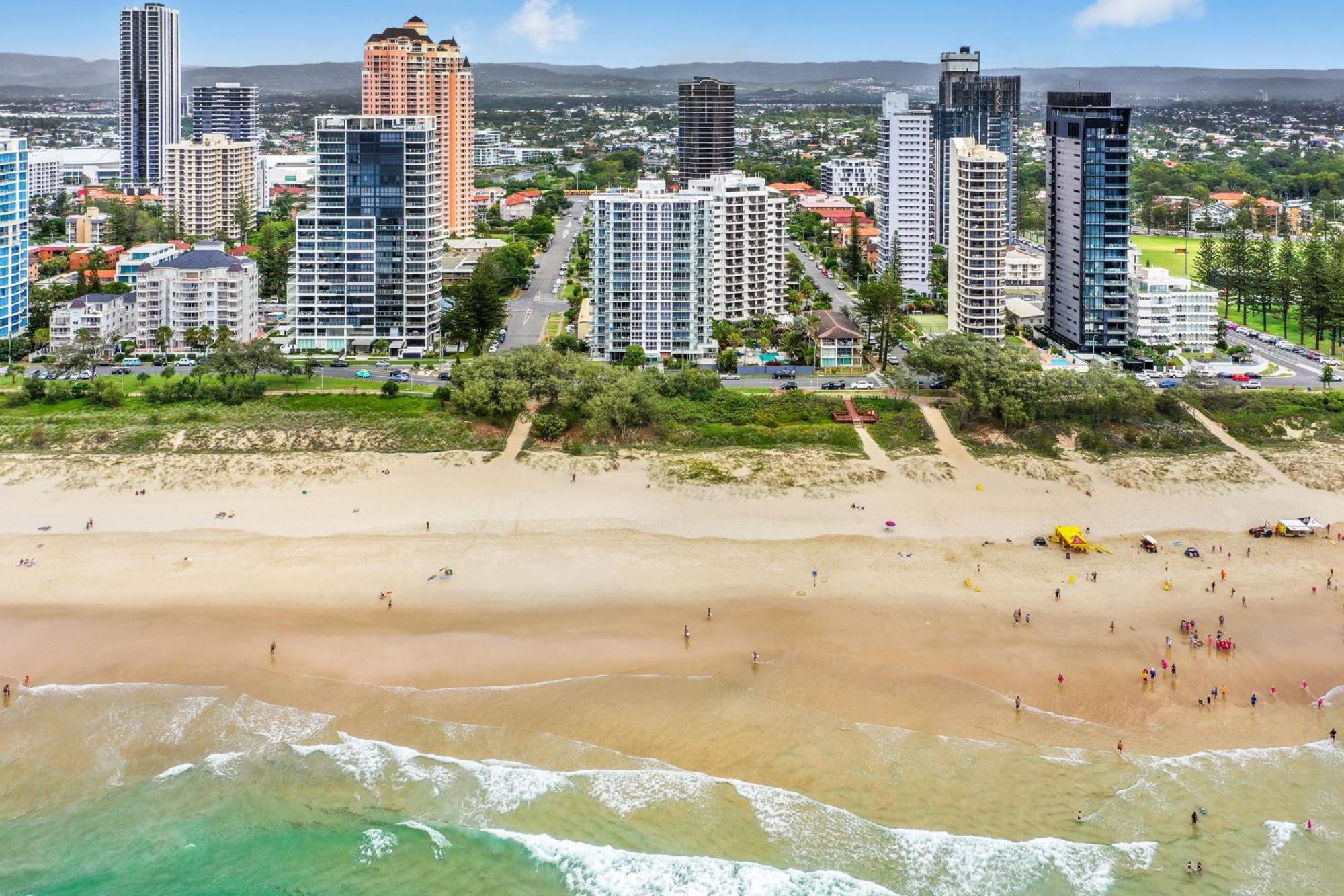 Boulevard Towers On Broadbeach Gold Coast Exterior foto