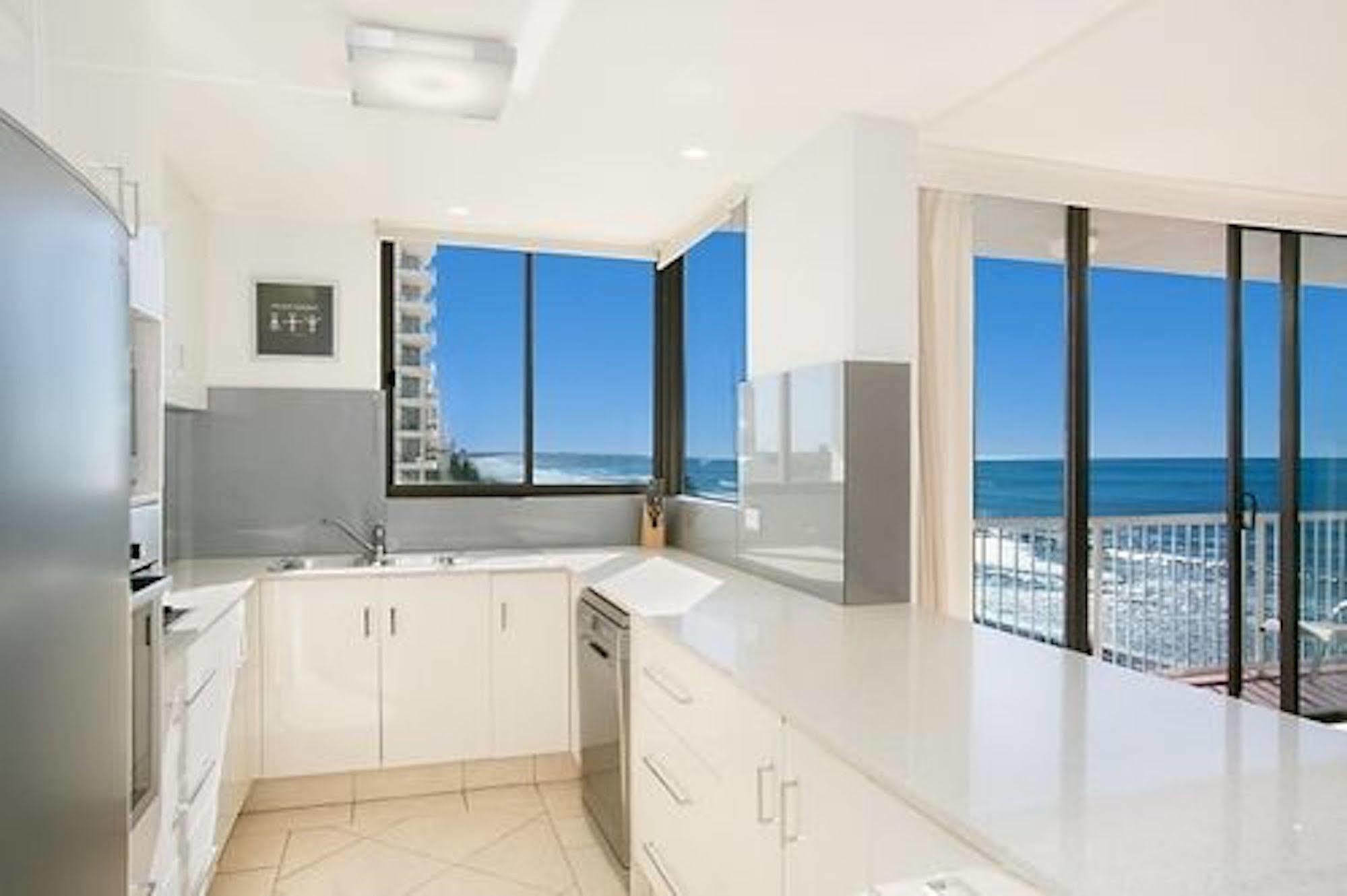 Boulevard Towers On Broadbeach Gold Coast Exterior foto